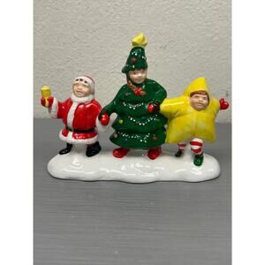 Dept 56 Snow Village "We're Going to a Christmas Pageant" Figurine 5435-6